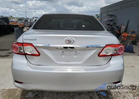 2013 Toyota Corolla Base из США, поврежденный, VIN 2T1BU4EE7DC919322